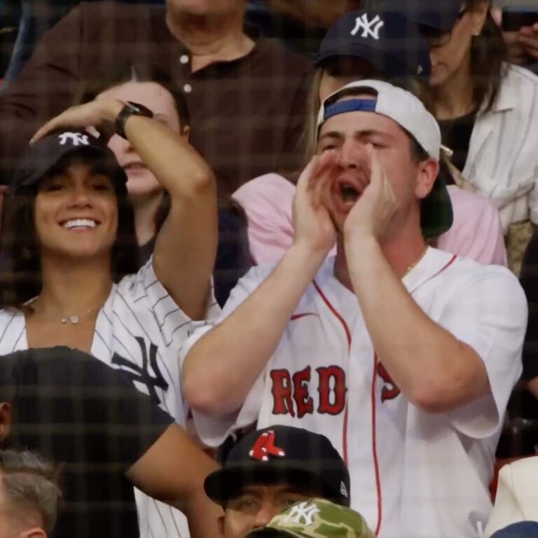 The Clubhouse: A Year with the Red Sox | Netflix - The Hit House Work